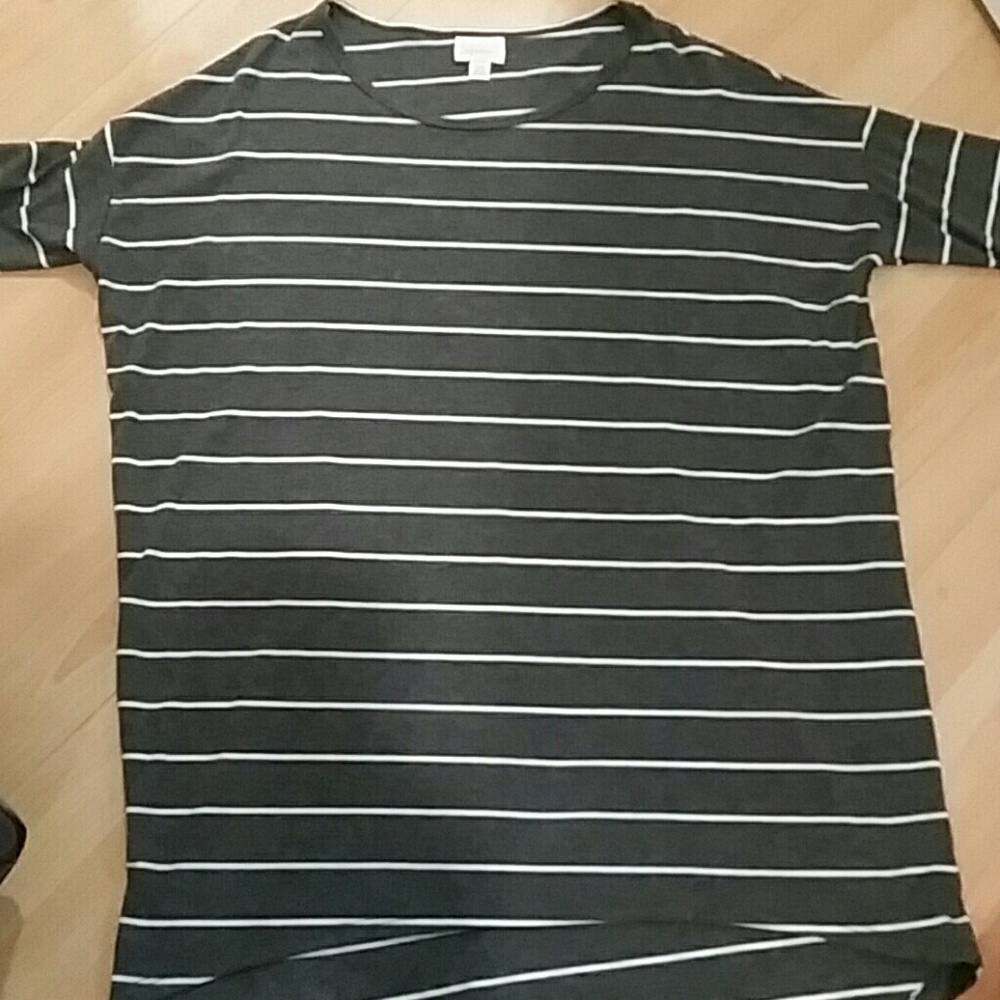 Lularoe irma tee